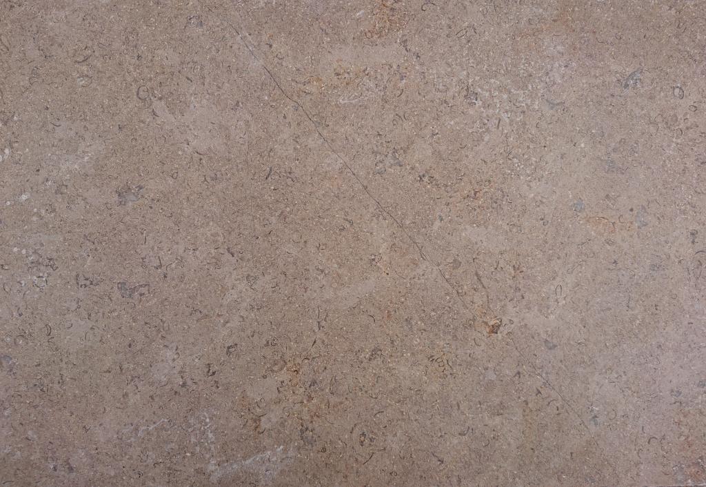 <p>New Limestone Flooring</p><p>6 size mix pack 20mm thick</p>